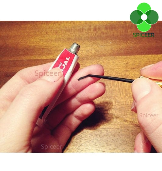Hashmi Black Eyeliner kajal Tube كحلة هاشمي - BUY 2 & GET 1 FREE